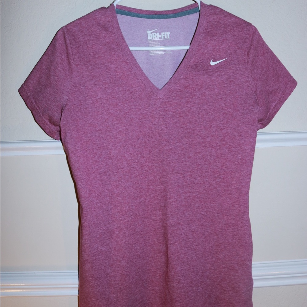🌵NIKE Dri-Fit Shirt L